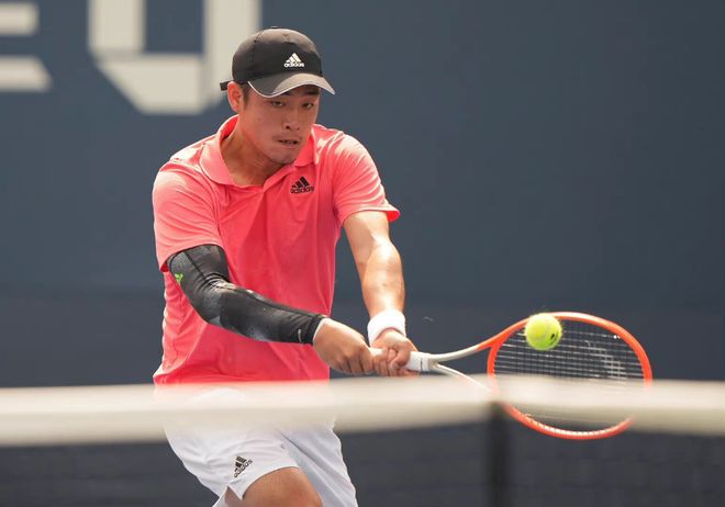 双方球队在 双方球队在