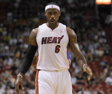 湖人三连败 湖人三连败