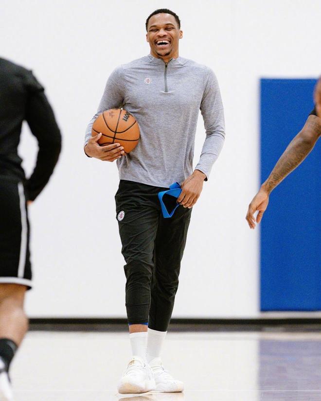 让里夫斯更 让里夫斯更