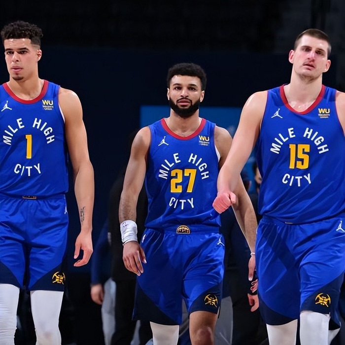 而是对自身 而是对自身